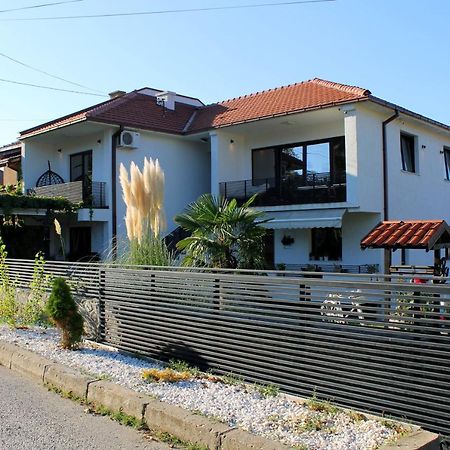 Belov Rooms And Apartments Demir Kapija Kültér fotó
